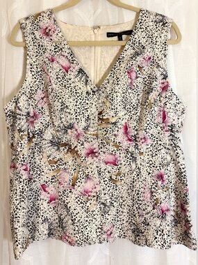 White House Black Market Floral Cream Leopard Structured Blouse Size 14